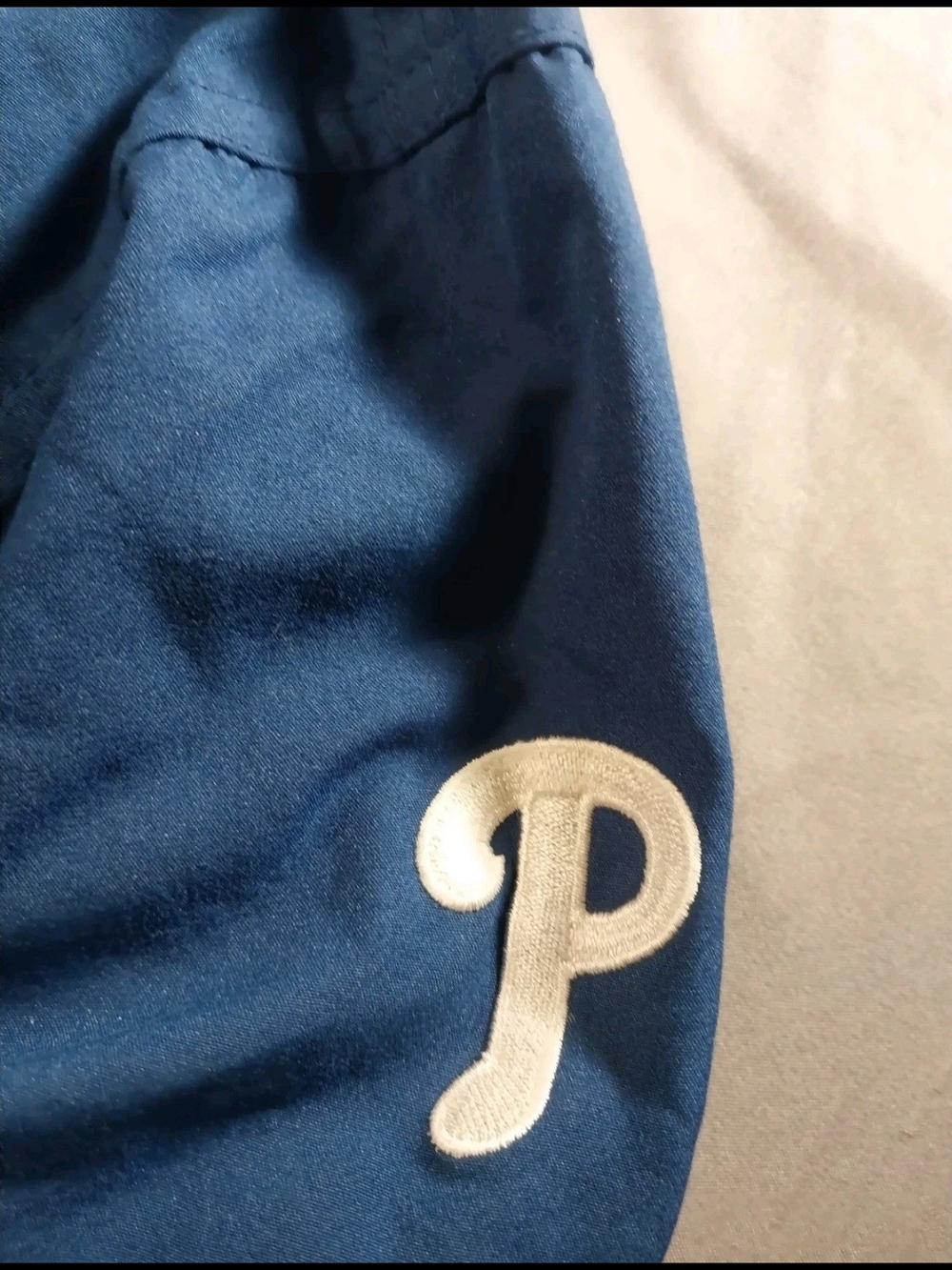 Vintage 90s Nike Team Center Swoosh Philadelphia Phillies Pullover Windbreaker - Picture 4 of 13